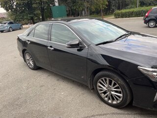2017 Toyota Camry VII (XV50) Рестайлинг 2, чёрный, 2300000 рублей, вид 3