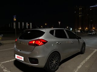 2016 Kia Ceed II Рестайлинг, серебристый, 940000 рублей, вид 5