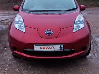 2012 Nissan Leaf I (ZE0/AZE0), пурпурный, 760000 рублей, вид 4