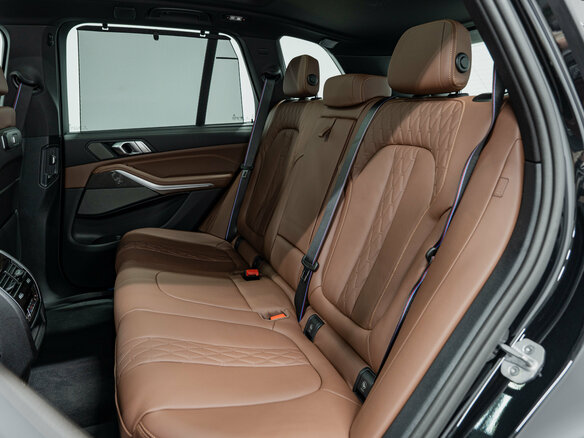 2025 BMW X5 40i IV (G05/G18) Рестайлинг, чёрный, 15350000 рублей - вид 23