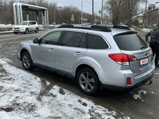 2014 Subaru Outback IV Рестайлинг, серебристый, 1870000 рублей, вид 2