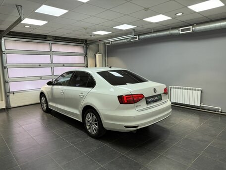 2016 Volkswagen Jetta VI Рестайлинг, белый, 1150000 рублей, вид 4