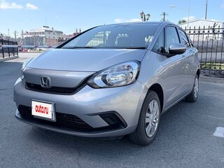 2021 Honda Fit IV, серебристый, 1250000 рублей, вид 1