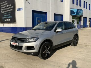 2012 Volkswagen Touareg II, серебристый, 2150000 рублей, вид 3