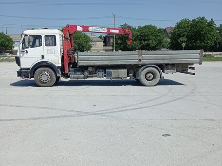 1994 Mercedes-Benz 1824, белый, 2100000 рублей, вид 2