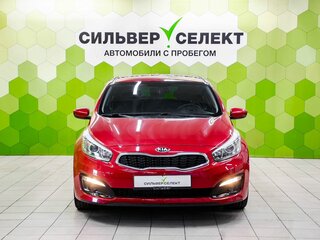 2017 Kia Ceed II Рестайлинг, красный, 1380000 рублей, вид 3