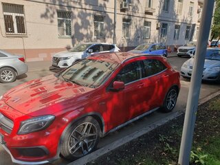 2014 Mercedes-Benz GLA AMG 45 AMG I (X156), красный, 2850000 рублей, вид 3