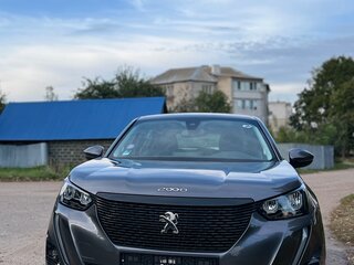 2021 Peugeot 2008 8AT II, серый, 1770000 рублей, вид 1