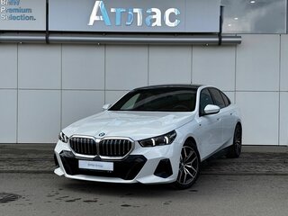 2025 BMW 5 серии 520i VIII (G60/G61/G68), белый, 7890000 рублей, вид 1