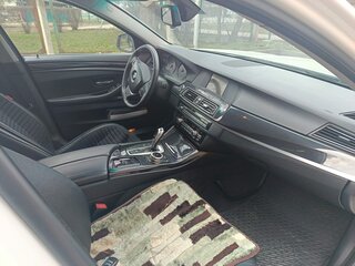 2013 BMW 5 серии 520i VI (F10/F11/F07), белый, 1850000 рублей, вид 5