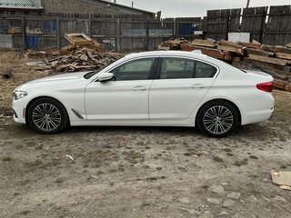 2019 BMW 5 серии 540i xDrive VII (G30/G31/G38), белый, 5000000 рублей, вид 4