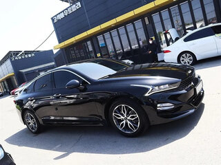 2023 Kia K5 III, чёрный, 2180000 рублей, вид 3
