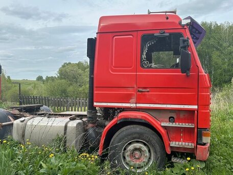 1993 Scania 3-Series, красный, 1050000 рублей, вид 2