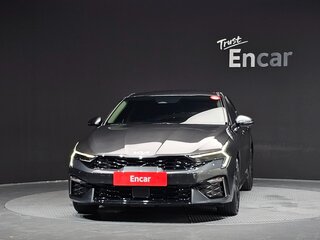 2026 Kia K5 III Рестайлинг, белый, 2550000 рублей, вид 3