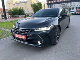 2022 Toyota Avalon V, чёрный, 3700000 рублей, вид 1