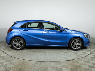 2016 Mercedes-Benz A-Класс 180 III (W176) Рестайлинг, голубой, 1599700 рублей, вид 4