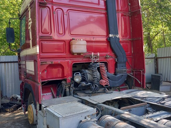 1996 DAF 95, красный, 1000000 рублей - вид 2
