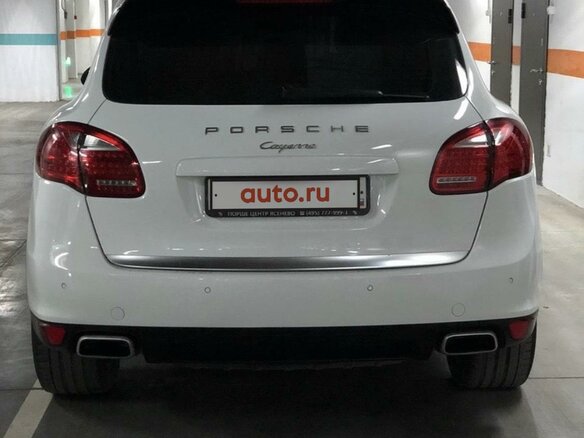 2014 Porsche Cayenne II (958), белый - вид 2