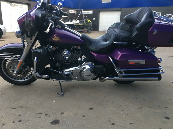 2011 Harley-Davidson Electra Glide, фиолетовый, 1199777 рублей