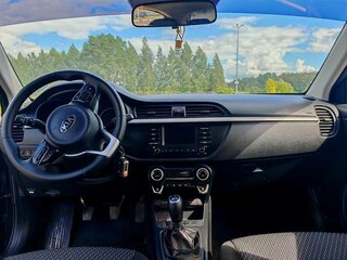 2018 Kia Rio X-Line IV, чёрный, 1429000 рублей, вид 3