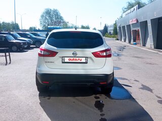 2014 Nissan Qashqai II, белый, 1349000 рублей, вид 2