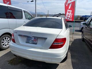 2012 Mercedes-Benz C-Класс 180 BlueEFFICIENCY III (W204) Рестайлинг, белый, 1080000 рублей, вид 3