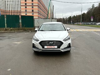 2019 Hyundai Sonata VII (LF) Рестайлинг, белый, 1700000 рублей, вид 3