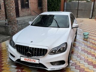 2013 Mercedes-Benz E-Класс 200 IV (W212, S212, C207) Рестайлинг, белый, 2350000 рублей, вид 4