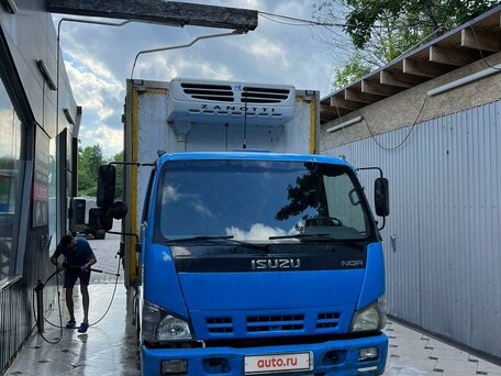 2010 Isuzu Elf (N-series), синий, 1850000 рублей, вид 1