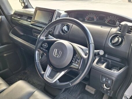 2019 Honda N-BOX II, белый, 1130000 рублей, вид 3