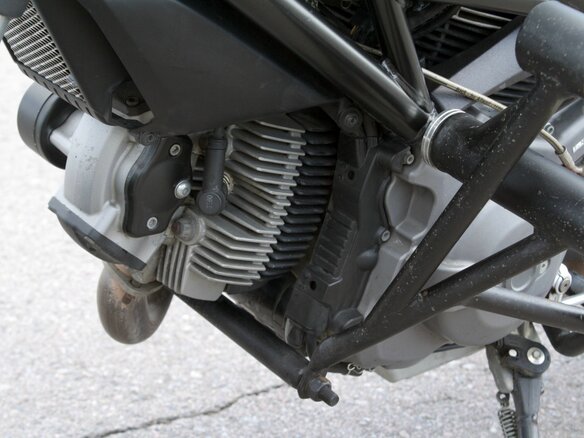 2009 Ducati Monster 696, белый - вид 15