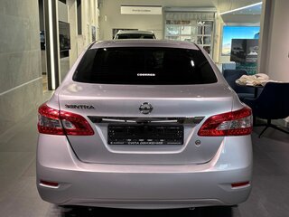 2014 Nissan Sentra VII (B17), серебристый, 900000 рублей, вид 4