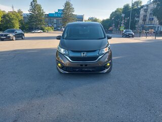 2017 Honda Freed+ II, коричневый, 1700000 рублей, вид 2
