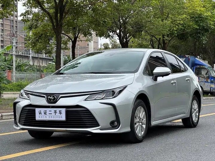 Открыть фотографии: Toyota Corolla XII (E210)