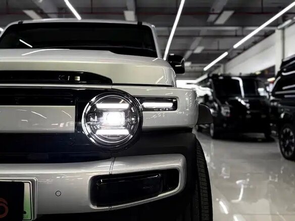2025 iCar V23 59.93 kWh, серебристый, 1700000 рублей - вид 4