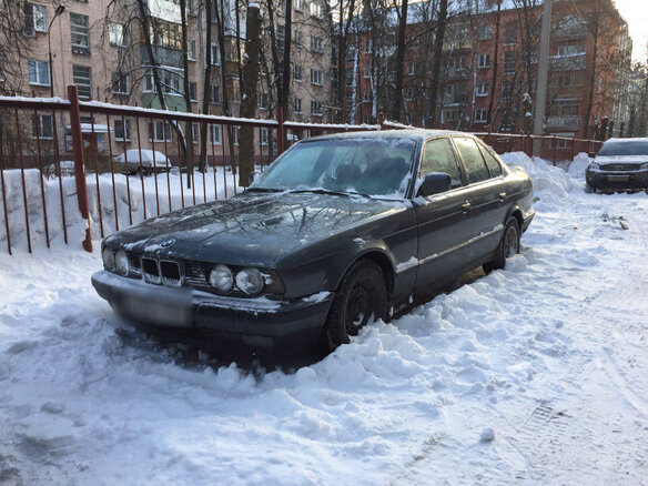 1990 BMW 5 серии 525i III (E34), серый - вид 2