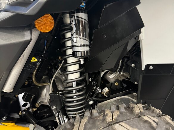 2023 BRP Can-Am Renegade 1000, серый, 2400000 рублей - вид 13