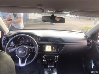 2019 Kia Rio IV, чёрный, 1450000 рублей, вид 4