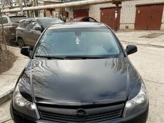 2010 Opel Astra GTC H Рестайлинг, чёрный, 750000 рублей, вид 2