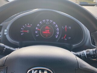 2011 Kia Sportage III, чёрный, 1800000 рублей, вид 4