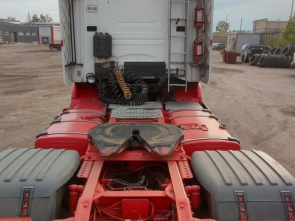 2000 Scania 4-Series, белый, 1500000 рублей - вид 2