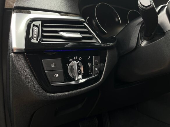 2019 BMW 5 серии 525d VII (G30/G31/G38), серый, 3100000 рублей - вид 20