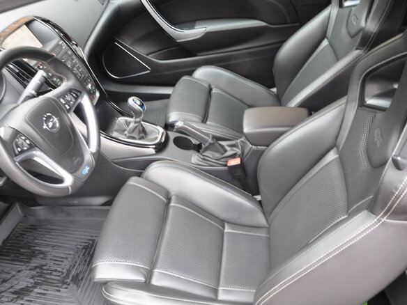 2012 Opel Astra OPC J, чёрный - вид 8