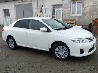 2012 Toyota Corolla X (E140, E150) Рестайлинг, белый, 1600000 рублей, вид 3