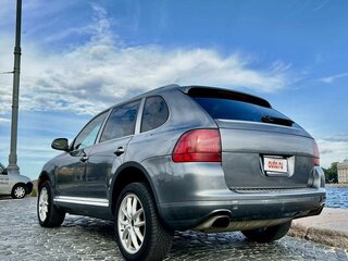 2005 Porsche Cayenne I (955), серебристый, 900000 рублей, вид 4