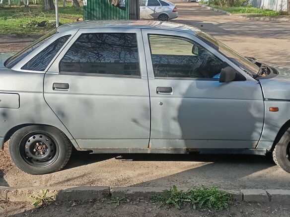 2002 Lada (ВАЗ) 2110, серебристый, 115000 рублей - вид 3