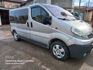 2011 Opel Vivaro A Рестайлинг, серебристый, 2050000 рублей, вид 2