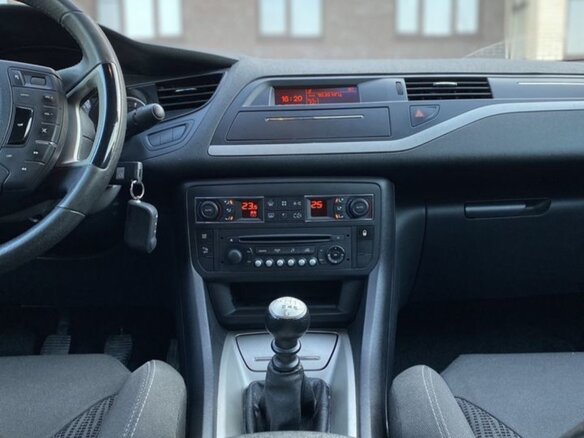 2012 Citroen C5 II, белый, 650000 рублей - вид 13