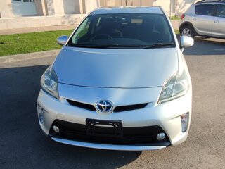 2013 Toyota Prius III Рестайлинг (XW30), серый, 1200000 рублей, вид 2