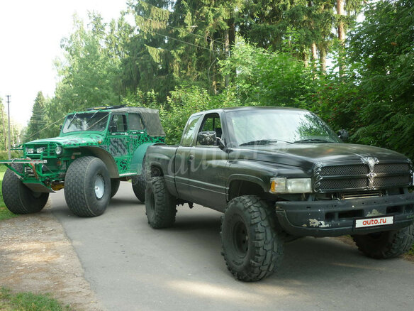 1995 Dodge RAM, чёрный - вид 2